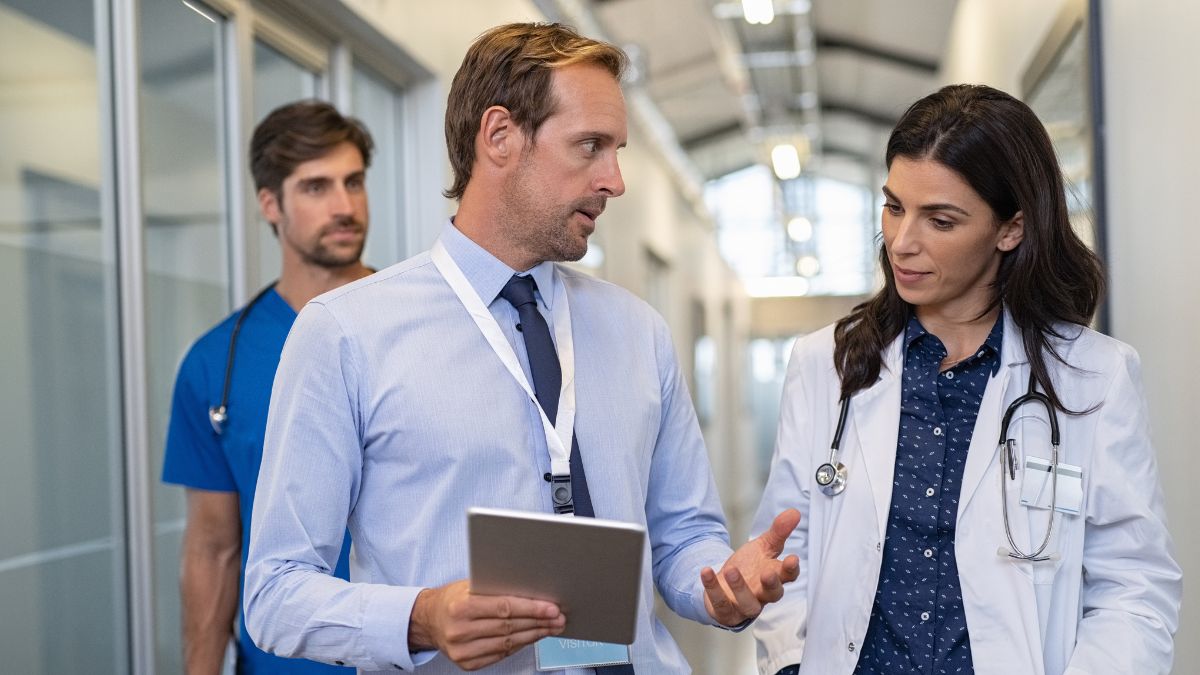 Kiedy leczenie przeciwnowotworowe przestaje być korzyścią: trudne decyzje terapeutyczne...