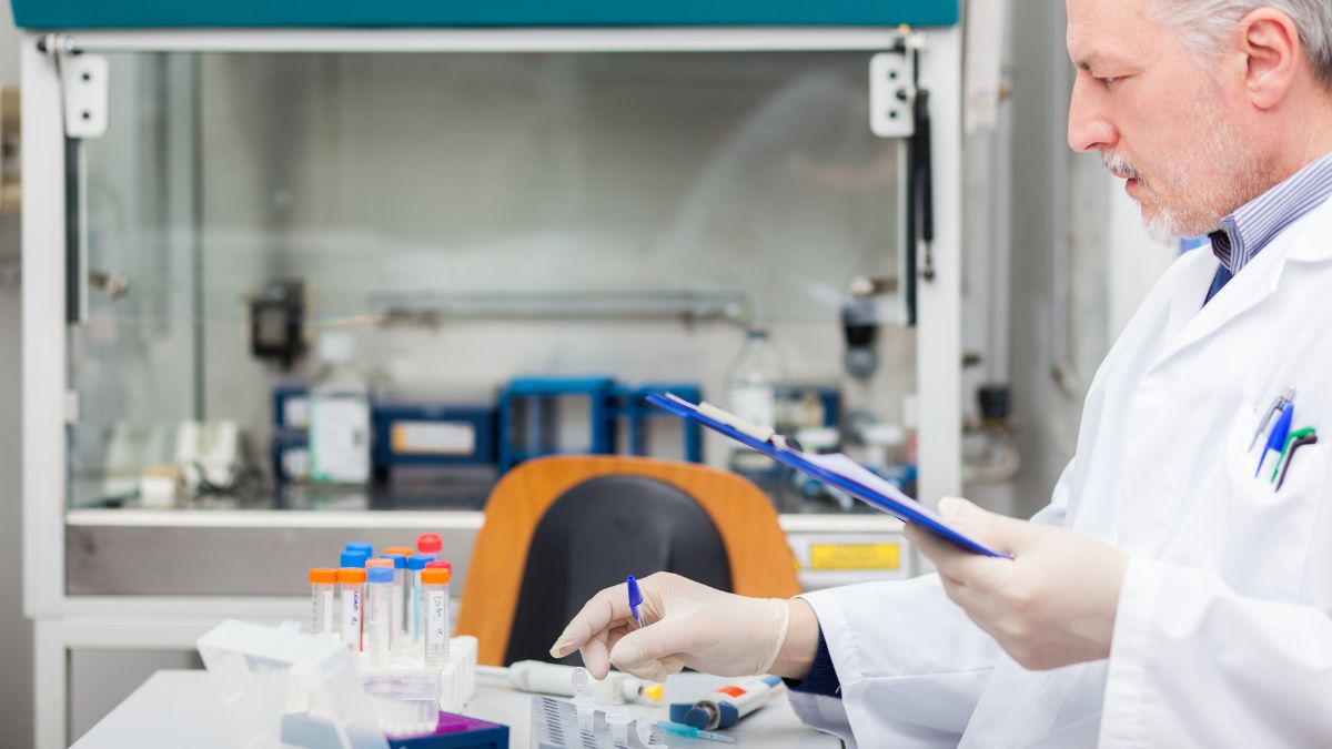 Immunoterapia w TNBC: Koszt skuteczności – analiza rzeczywistych działań niepożądanych...